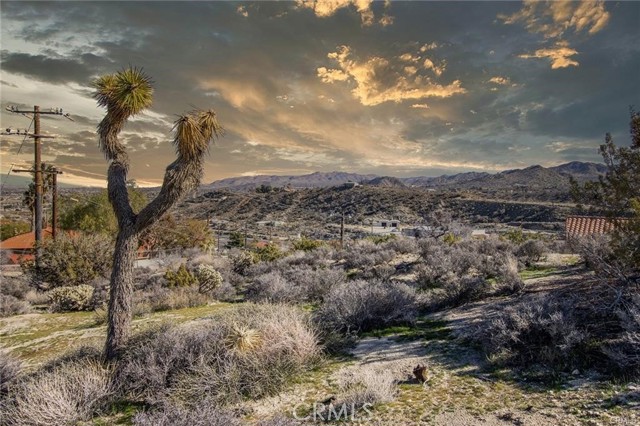 Detail Gallery Image 1 of 7 For 7587 Rockaway Ave, Yucca Valley,  CA 92284 - – Beds | – Baths