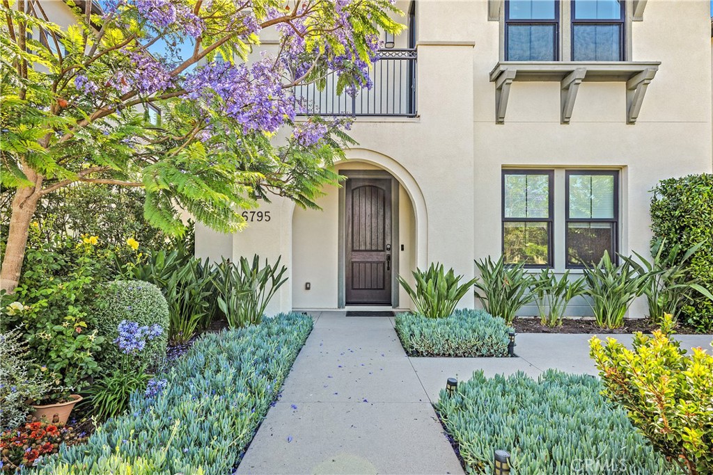 6795 Solterra Vista Pkwy - photo 2