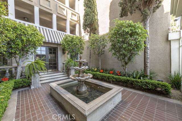 Detail Gallery Image 43 of 45 For 8455 Fountain Ave #406,  West Hollywood,  CA 90069 - 2 Beds | 2 Baths