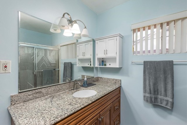 Image 13 of 30 For 4423 Maplewood Place