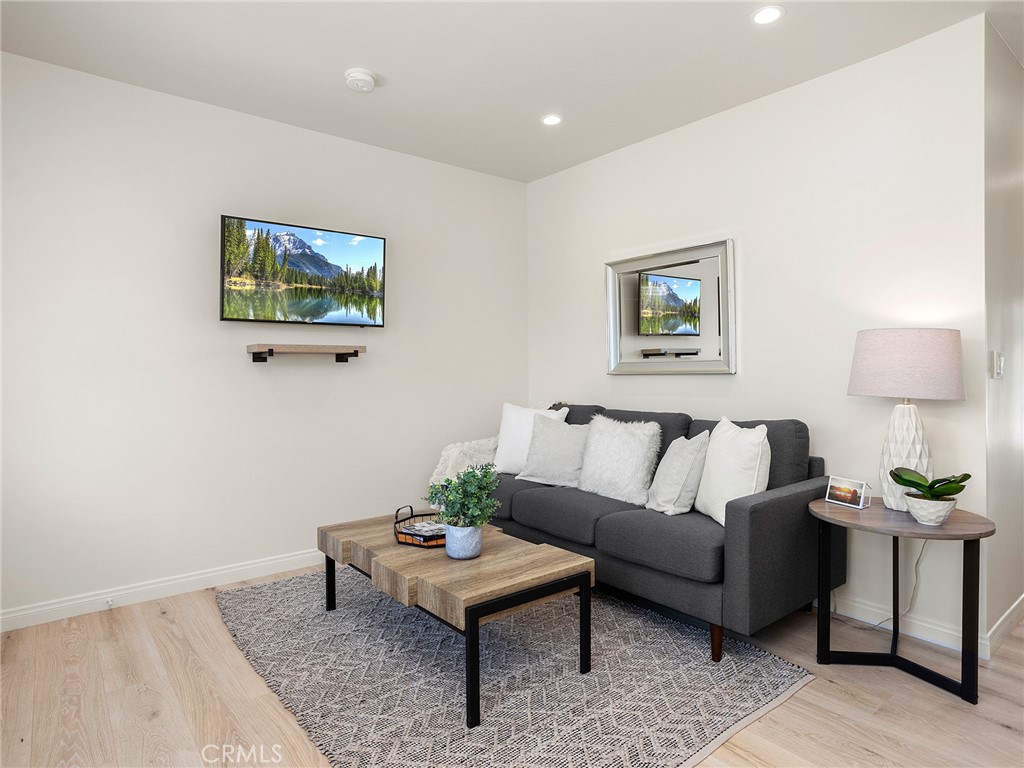 3309 Wedgewood Lane Burbank img 17