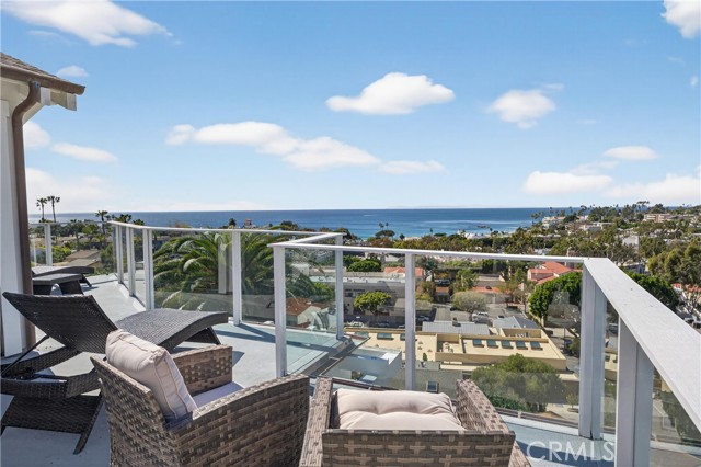 Detail Gallery Image 58 of 74 For 405 Blumont St, Laguna Beach,  CA 92651 - 5 Beds | 6/1 Baths
