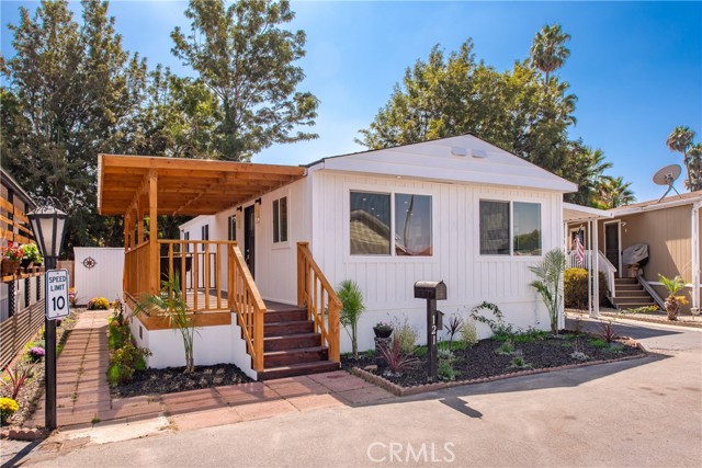 Detail Gallery Image 1 of 33 For 4388 E Central Ave Unit 121, Camarillo,  CA 93010 - 2 Beds | 2 Baths