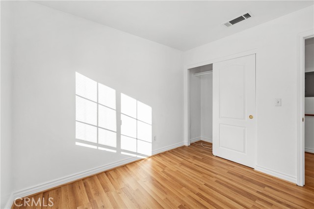 Detail Gallery Image 8 of 39 For 4838 Elmwood #7,  Los Angeles,  CA 90004 - 3 Beds | 3 Baths