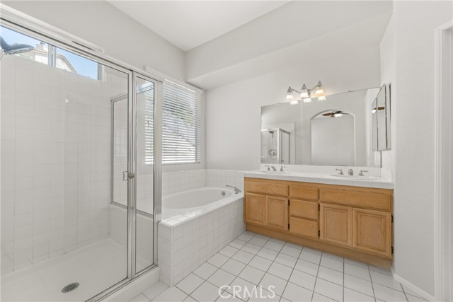 1931 Madera Circle, Corona CA: https://media.crmls.org/medias/92ad8234-4c08-4dd8-9143-542bc7038379.jpg