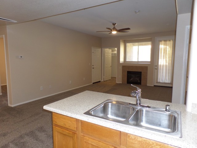 41410 Juniper Street, Murrieta CA: https://media.crmls.org/medias/92ae1f8c-2669-45b7-95bb-99e755afc195.jpg