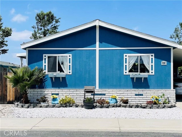 1721 E Colton Avenue, Redlands CA: https://media.crmls.org/medias/92ae629e-68b0-4cb8-8e57-0ca2a8841301.jpg