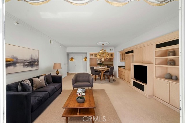 850 E Ocean Boulevard, Long Beach CA: https://media.crmls.org/medias/92ae724a-9b32-454e-821a-73ee7aa85f63.jpg
