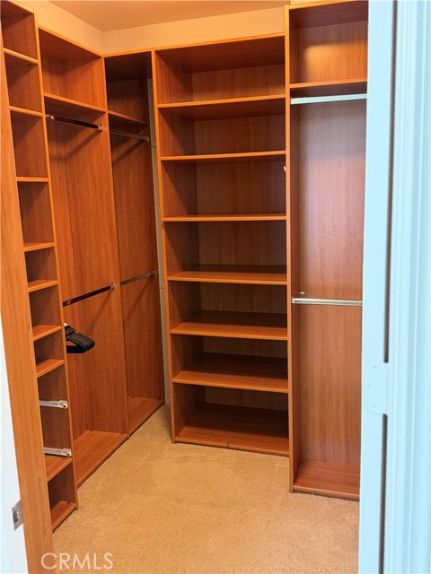 Detail Gallery Image 12 of 22 For 317 Commons Park Dr, Camarillo,  CA 93012 - 5 Beds | 3 Baths