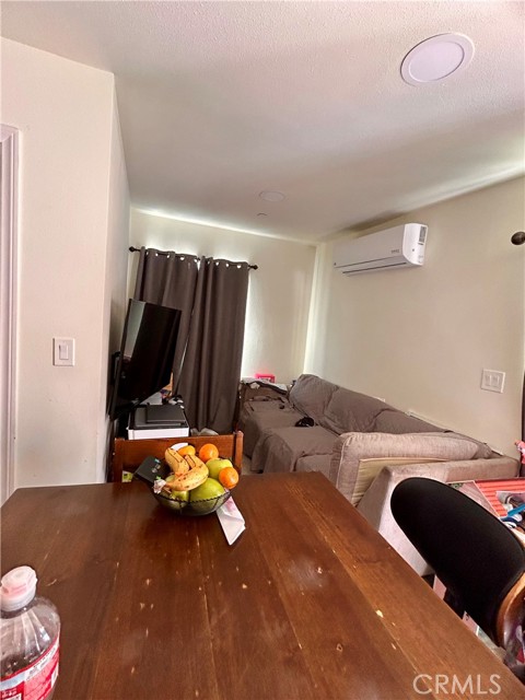 Detail Gallery Image 29 of 40 For 6147 Gundry, Long Beach,  CA 90805 - 4 Beds | 4 Baths