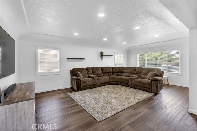 Detail Gallery Image 7 of 47 For 9511 Olive St, Bellflower,  CA 90706 - 3 Beds | 1 Baths