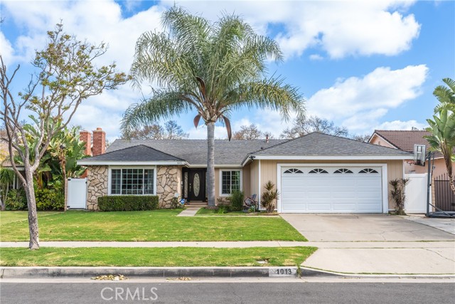 Detail Gallery Image 1 of 31 For 1013 Corrigan Ave, Santa Ana,  CA 92706 - 4 Beds | 2 Baths