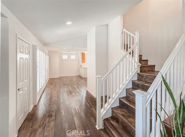 Detail Gallery Image 6 of 52 For 2037 Freesia Ave, Simi Valley,  CA 93063 - 2 Beds | 2/1 Baths