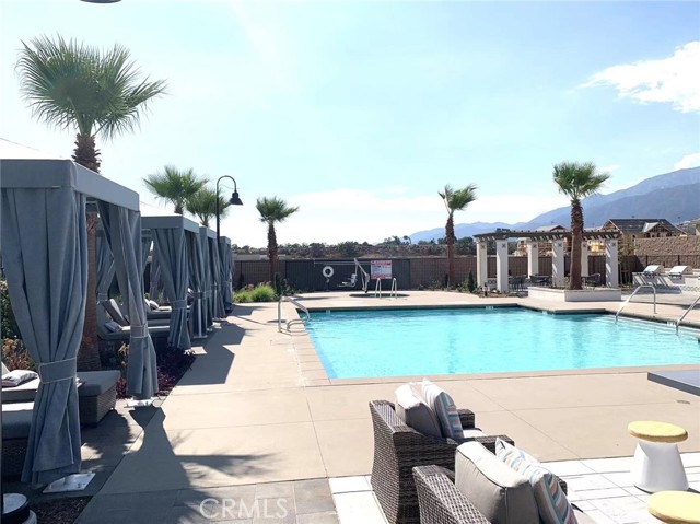 6938 Stonecrop Lane, Fontana CA: https://media.crmls.org/medias/92b39b1f-db18-4874-867a-95c70ed0bf47.jpg