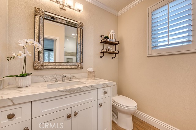 12 Eisenhower Lane, Coto de Caza CA: https://media.crmls.org/medias/92b41027-0ab9-41a7-ae85-da6efe44fe33.jpg