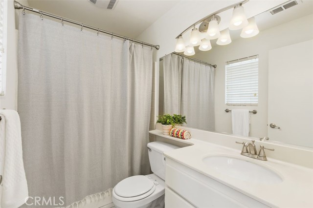 Detail Gallery Image 30 of 34 For 32 Breakers Ln, Aliso Viejo,  CA 92656 - 2 Beds | 2/1 Baths