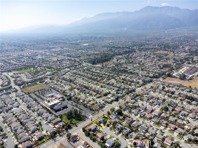 12920 Evermay Court, Rancho Cucamonga CA: https://media.crmls.org/medias/92b63e4d-ce06-4018-b871-fdb58773d164.jpg