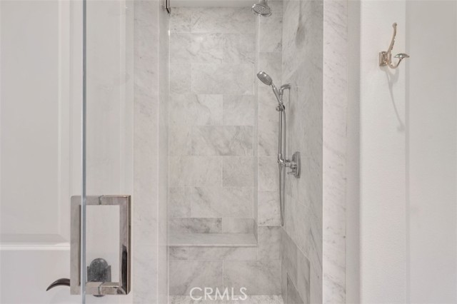 Detail Gallery Image 29 of 34 For 117 Andirons, Irvine,  CA 92602 - 5 Beds | 5 Baths