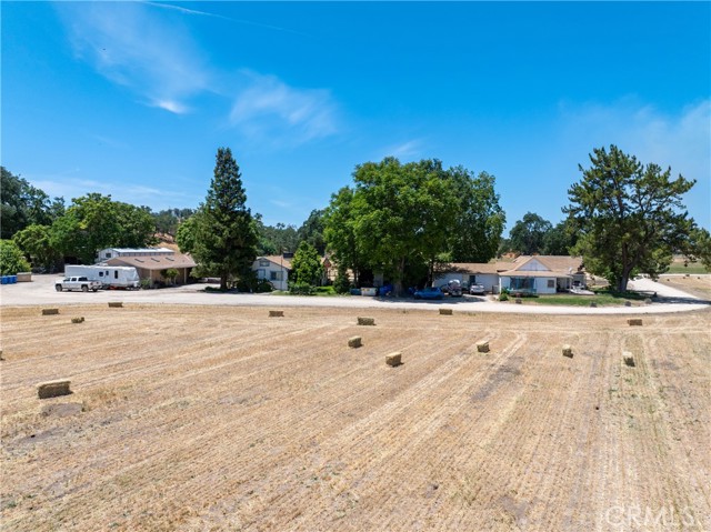 Detail Gallery Image 22 of 33 For 5275 Camp 8 Rd, Paso Robles,  CA 93446 - 12 Beds | 7/1 Baths
