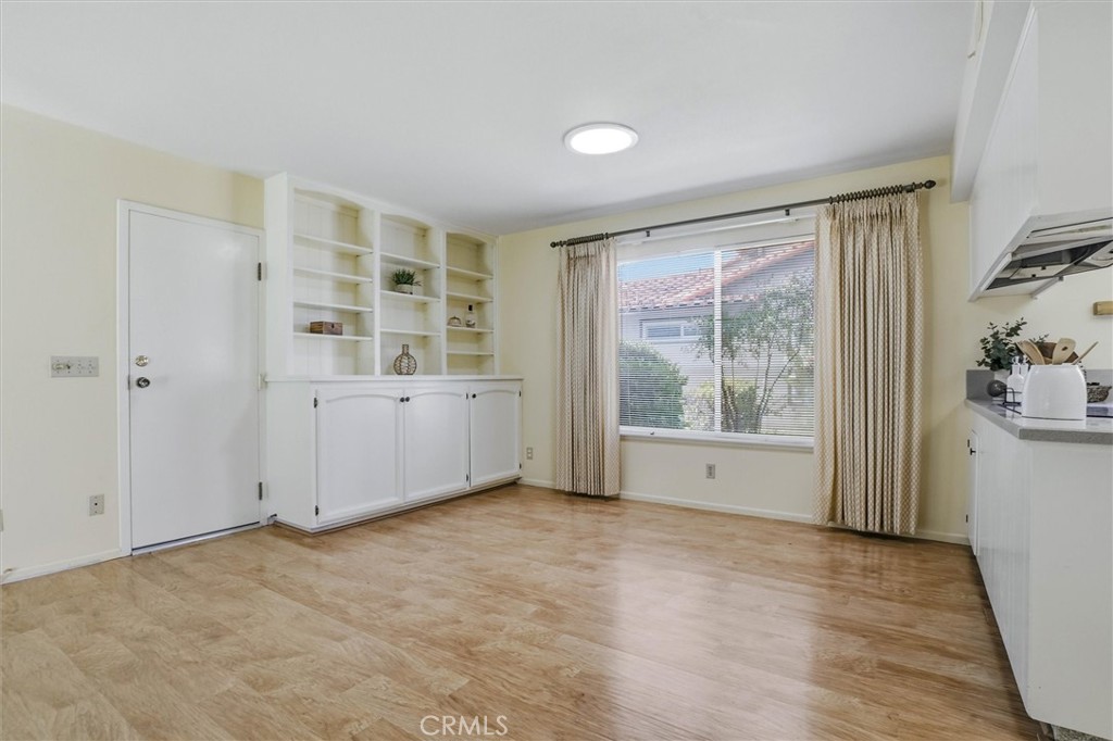 https://media.crmls.org/medias/92b6ed79-3db8-4ce8-9e9d-644ef7a06433.jpg?preset=X-Large