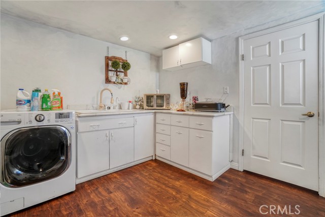 Detail Gallery Image 10 of 23 For 14542 Otsego, Sherman Oaks,  CA 91403 - 4 Beds | 4 Baths