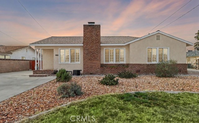 Detail Gallery Image 2 of 24 For 1202 W Lancaster Bld, Lancaster,  CA 93534 - 3 Beds | 2 Baths