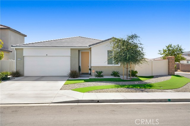 Detail Gallery Image 1 of 21 For 15630 Raptor Rd, Moreno Valley,  CA 92551 - 4 Beds | 2 Baths