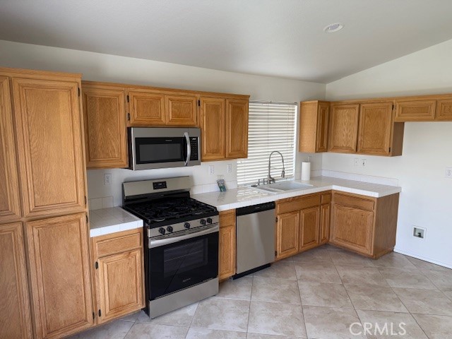 6711 Sasparilla Drive, Simi Valley CA: https://media.crmls.org/medias/92bdf9a2-5d4a-4b4d-8ec3-0361092ac14d.jpg