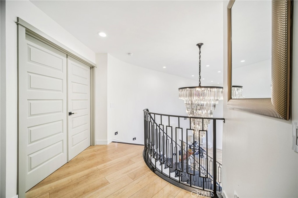 MLS #SR25245012 image #33