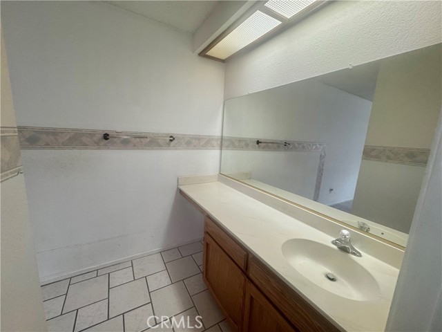15469 Chaparral Street, Victorville CA: https://media.crmls.org/medias/92be4a15-316b-4959-99cc-87e3196db926.jpg