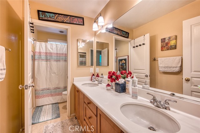 Detail Gallery Image 15 of 21 For 39794 Cambridge Pl, Temecula,  CA 92591 - 4 Beds | 3 Baths