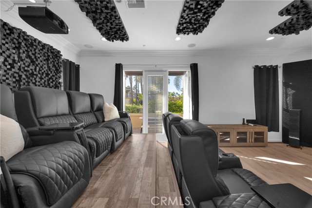 Detail Gallery Image 30 of 61 For 21331 Balerma Ln, Huntington Beach,  CA 92648 - 4 Beds | 3/1 Baths