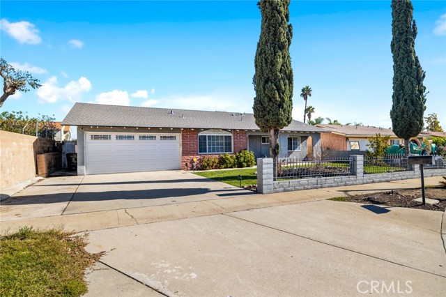 8605 Encina Ave, Fontana, CA 92335