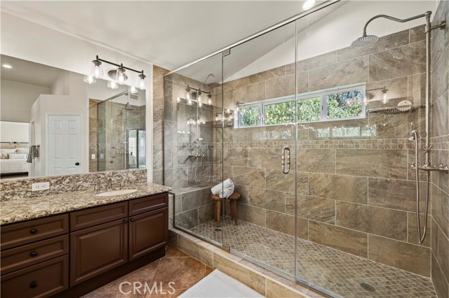 23664 Clearidge Drive, Valencia CA: https://media.crmls.org/medias/92bedaaa-17d0-441e-9134-b51c665c7611.jpg