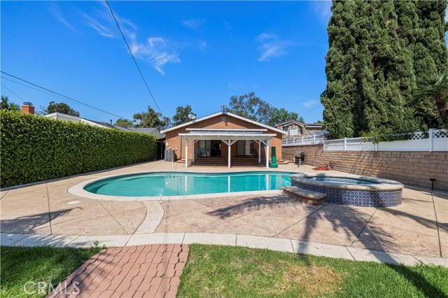 Detail Gallery Image 38 of 45 For 17174 Los Alimos, Granada Hills,  CA 91344 - 4 Beds | 3 Baths