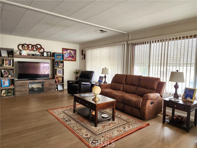 Detail Gallery Image 3 of 14 For 6741 Lincoln Ave #156,  Buena Park,  CA 90620 - 2 Beds | 2 Baths