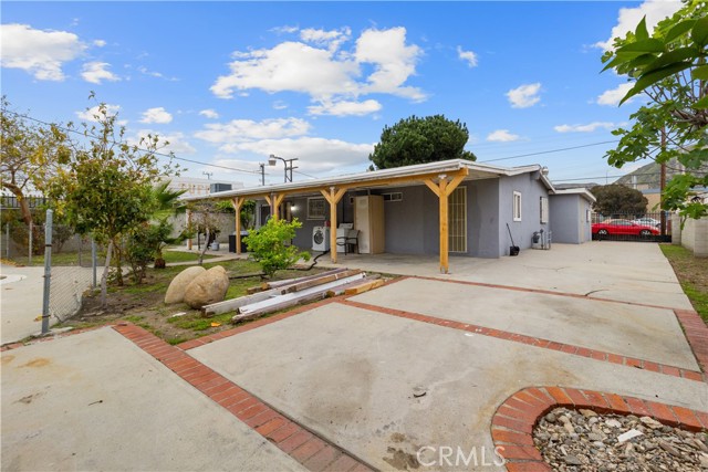 Detail Gallery Image 13 of 19 For 12736 Foothill Bld, Sylmar,  CA 91342 - 3 Beds | 2 Baths