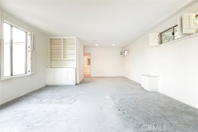 1558 Hillcrest Avenue, Glendale CA: https://media.crmls.org/medias/92c0d86d-3801-4112-a6cb-8caec59945fa.jpg