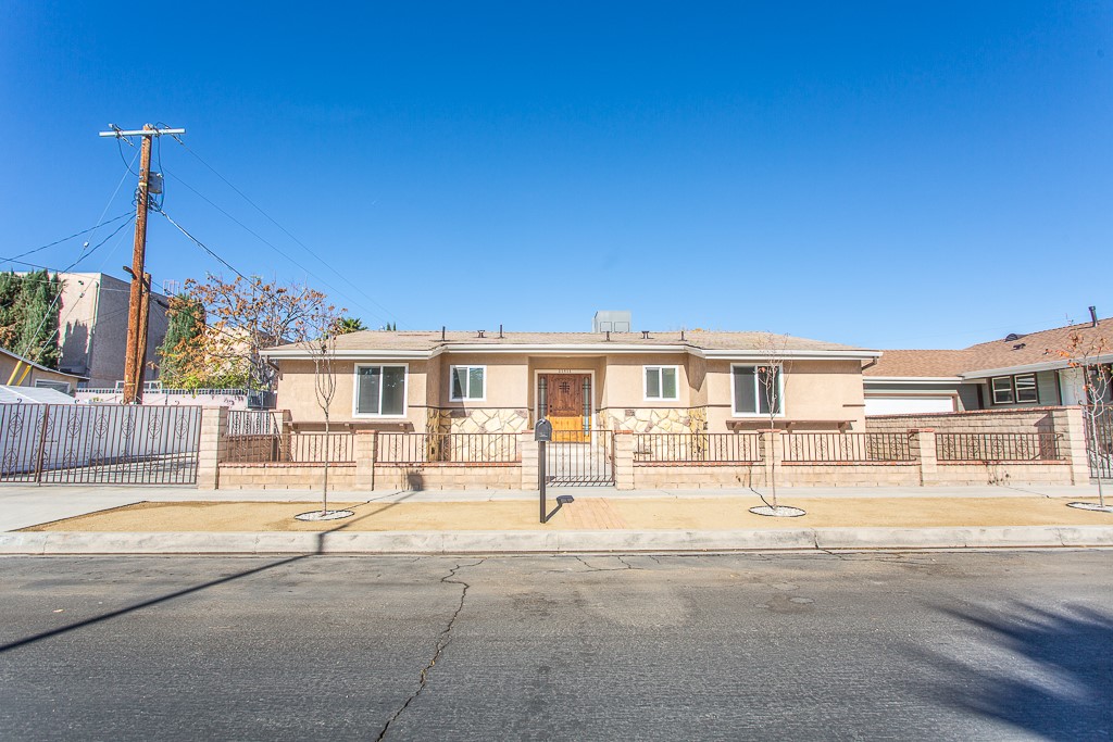 Details for 21511 Bassett Street, Canoga Park, CA 91303