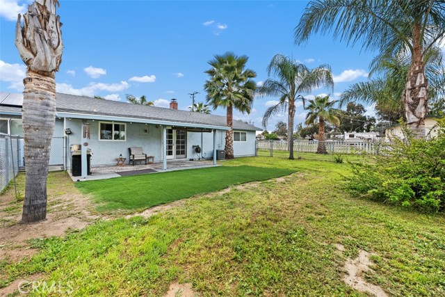 142 Hope Street, Ramona CA: https://media.crmls.org/medias/92c2325d-543f-48f1-b39d-019222da6bf8.jpg