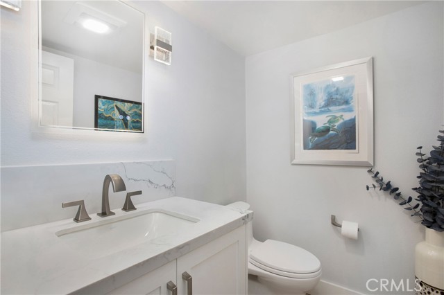 24336 Hillview Drive, Laguna Niguel CA: https://media.crmls.org/medias/92c25a62-614b-46ca-91e7-e64fffad7791.jpg
