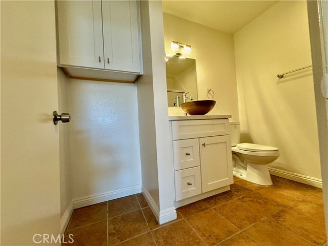 Detail Gallery Image 9 of 34 For 450 E 4th St #405,  Santa Ana,  CA 92701 - 1 Beds | 1 Baths