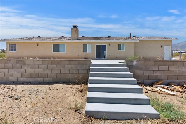 32776 Zircon Road, Lucerne Valley CA: https://media.crmls.org/medias/92c2dab4-e9b7-4bb7-bca8-a29bdd46fe45.jpg
