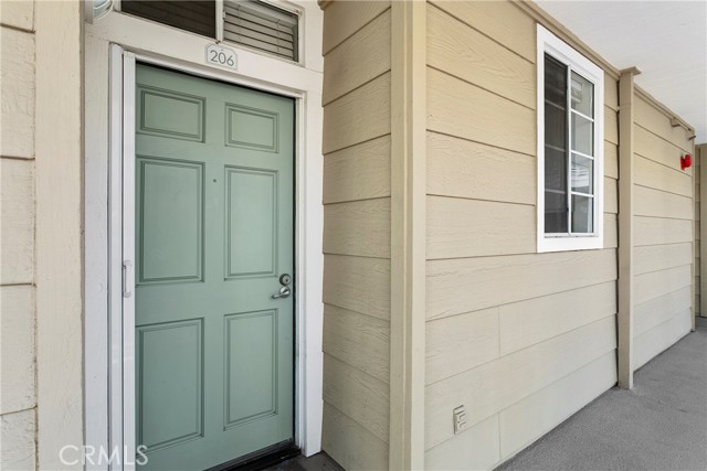 20191 Cape Coral Lane, Huntington Beach CA: https://media.crmls.org/medias/92c30564-97cd-451b-a4eb-74ccb840386a.jpg
