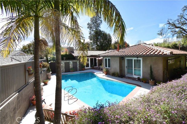 4057 Via Pavion, Palos Verdes Estates, California 90274, 3 Bedrooms Bedrooms, ,1 BathroomBathrooms,Residential,For Sale,Via Pavion,PV24077830