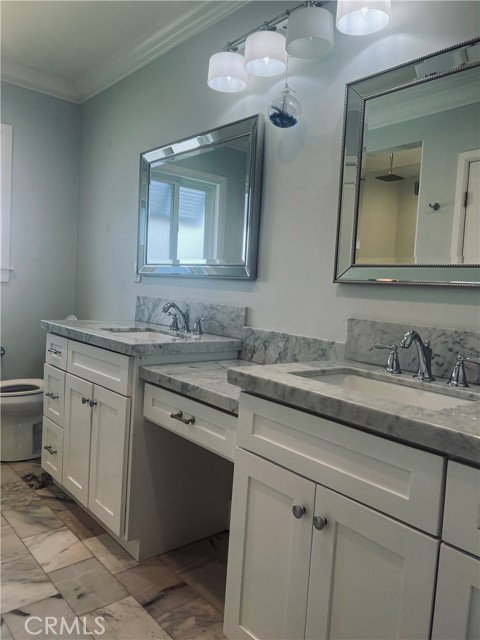 1856 9th Street, Manhattan Beach CA: https://media.crmls.org/medias/92c43dcf-bf0e-4442-9e8a-0e02c5b7e721.jpg