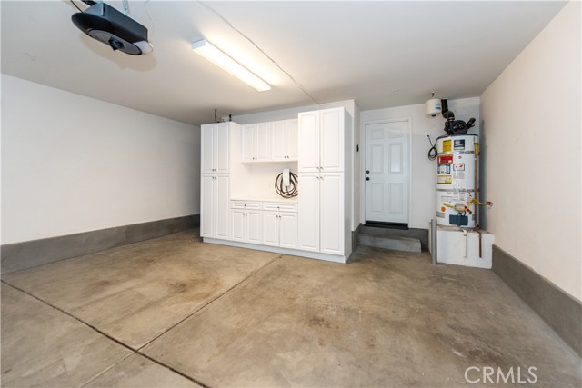 47 silverado, Irvine CA: https://media.crmls.org/medias/92c49456-54db-440d-9e2a-a9fe4ae69385.jpg