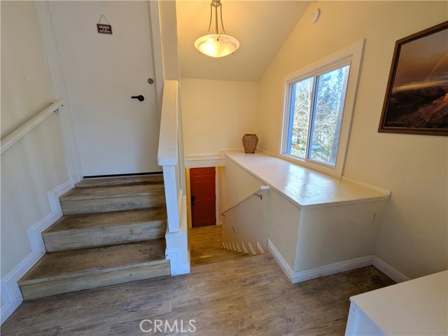 693 Knight Avenue, Big Bear Lake CA: https://media.crmls.org/medias/92c57609-7356-4821-9f4f-163ad031e5be.jpg