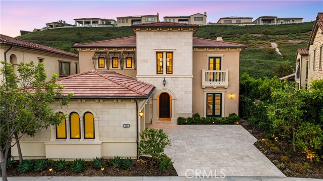 Detail Gallery Image 9 of 74 For 111 Great Oak, Irvine,  CA 92602 - 5 Beds | 5/1 Baths