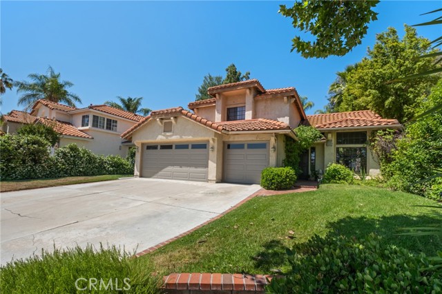25215 Hazelcrest Lane, Stevenson Ranch CA: https://media.crmls.org/medias/92c66649-9bb0-4e82-9884-b5558318f79a.jpg